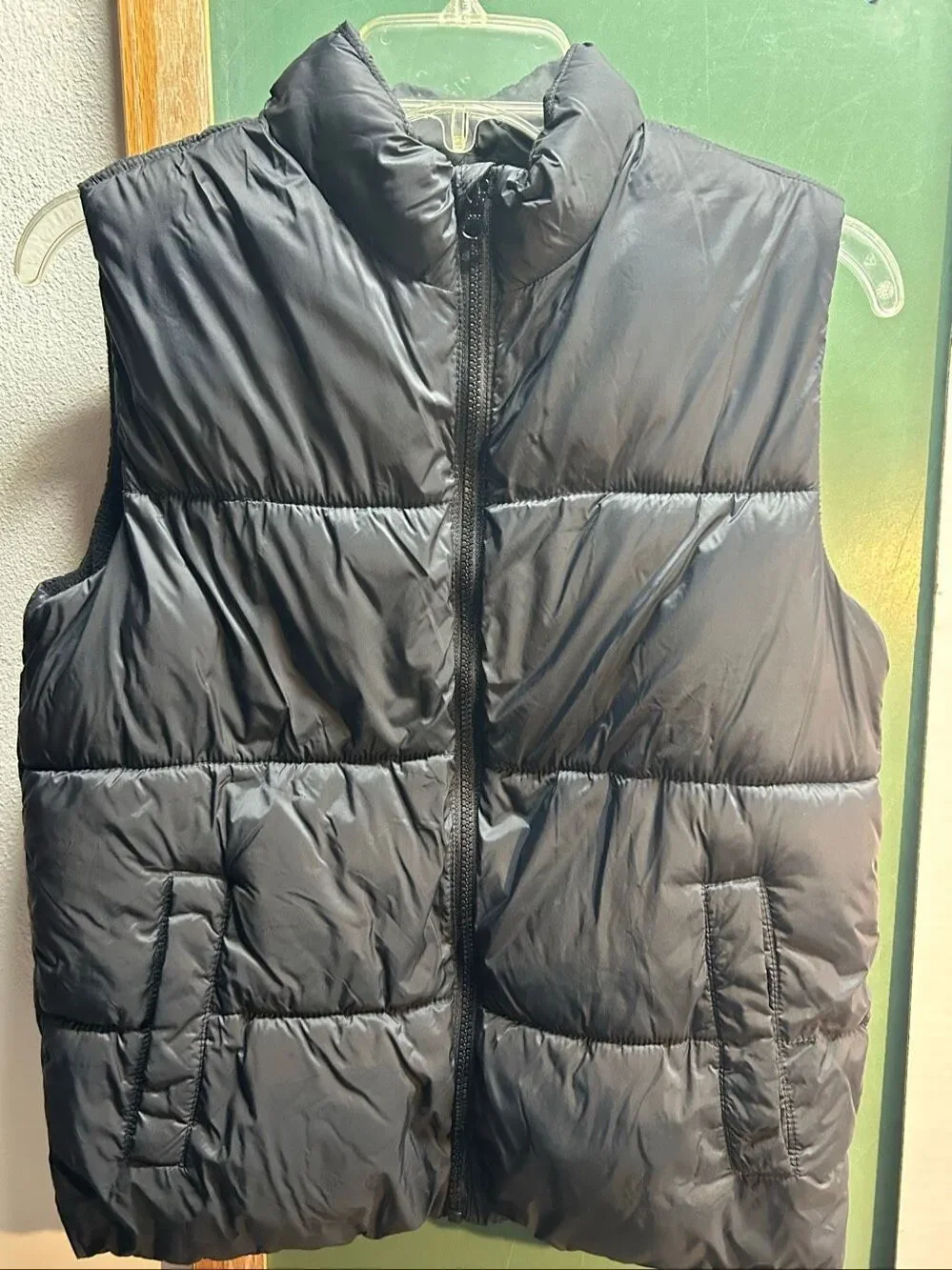 Old Navy Kids Black Fleece Lined Puffer Vest Size L 10-12 Large Outerwear